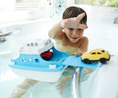 Green Toys Ferry Boat with Mini Cars Bathtub Toy BlueWhite Standard 0 2